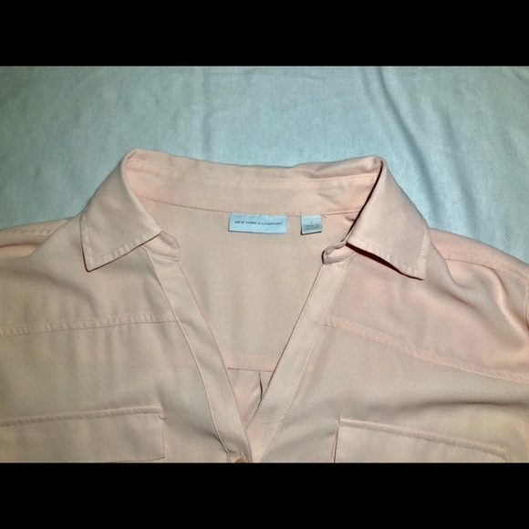 NY&Co. button down blouse - Picture 3 of 3